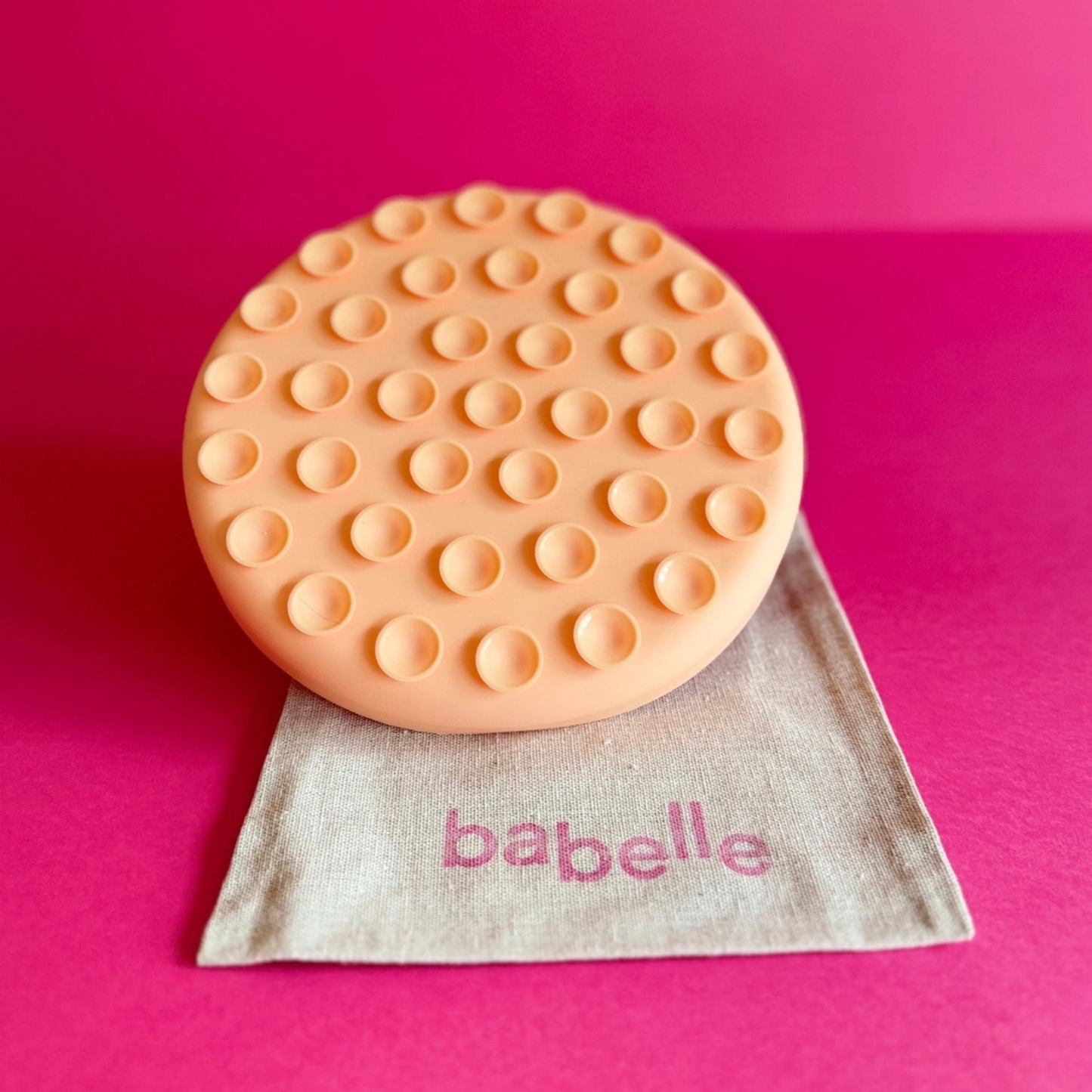 Babelle | Petal Lickmat | Slowfeeder | Perzik | 21 cm